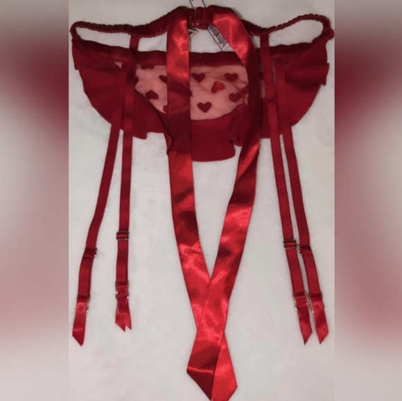 NWOT, Victoria's Secret Red Heart Embroidery Garter Skirt - Picture 6 of 7